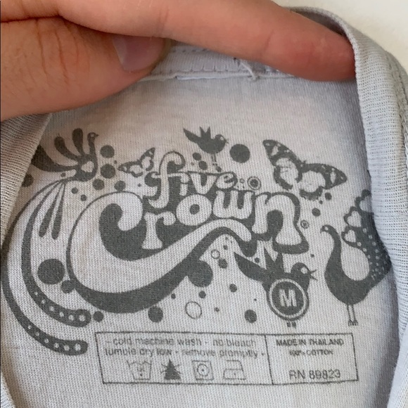 Awesome guitar and band cityscape tee - Picture 5 of 5